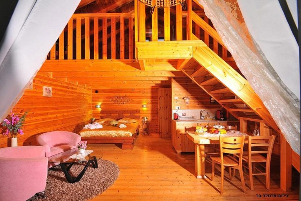 Between Sunrise And Sunset Suites Ya'ara Ngoại thất bức ảnh