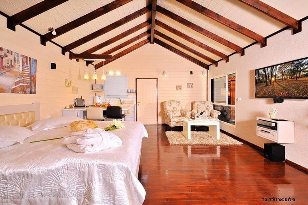 Between Sunrise And Sunset Suites Ya'ara Ngoại thất bức ảnh