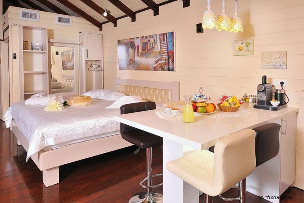 Between Sunrise And Sunset Suites Ya'ara Ngoại thất bức ảnh